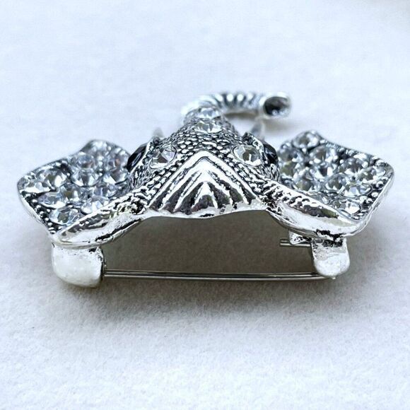 Silver with White Diamond and Black Onyx Crystal Elephant Pin Back Brooch - Picture 6 of 9